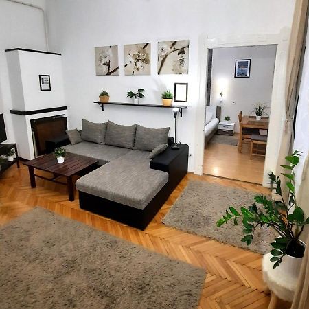 Central Gold Apartment Budapest Extérieur photo