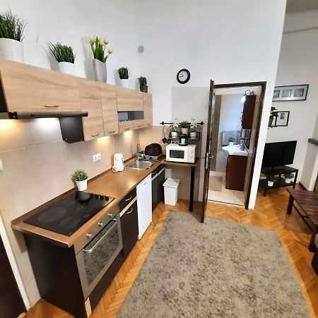 Central Gold Apartment Budapest Extérieur photo