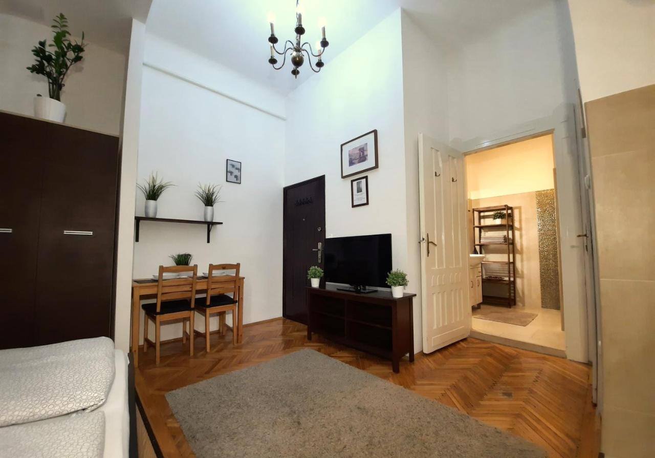 Central Gold Apartment Budapest Extérieur photo